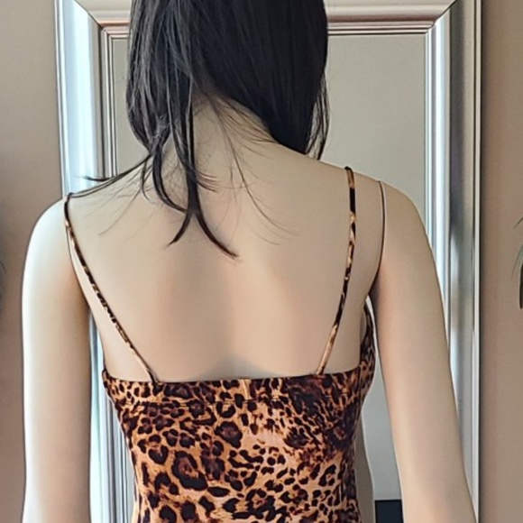 BRAND NEW!  ANIMAL PRINT LONG DRESS - Picture 4 of 6